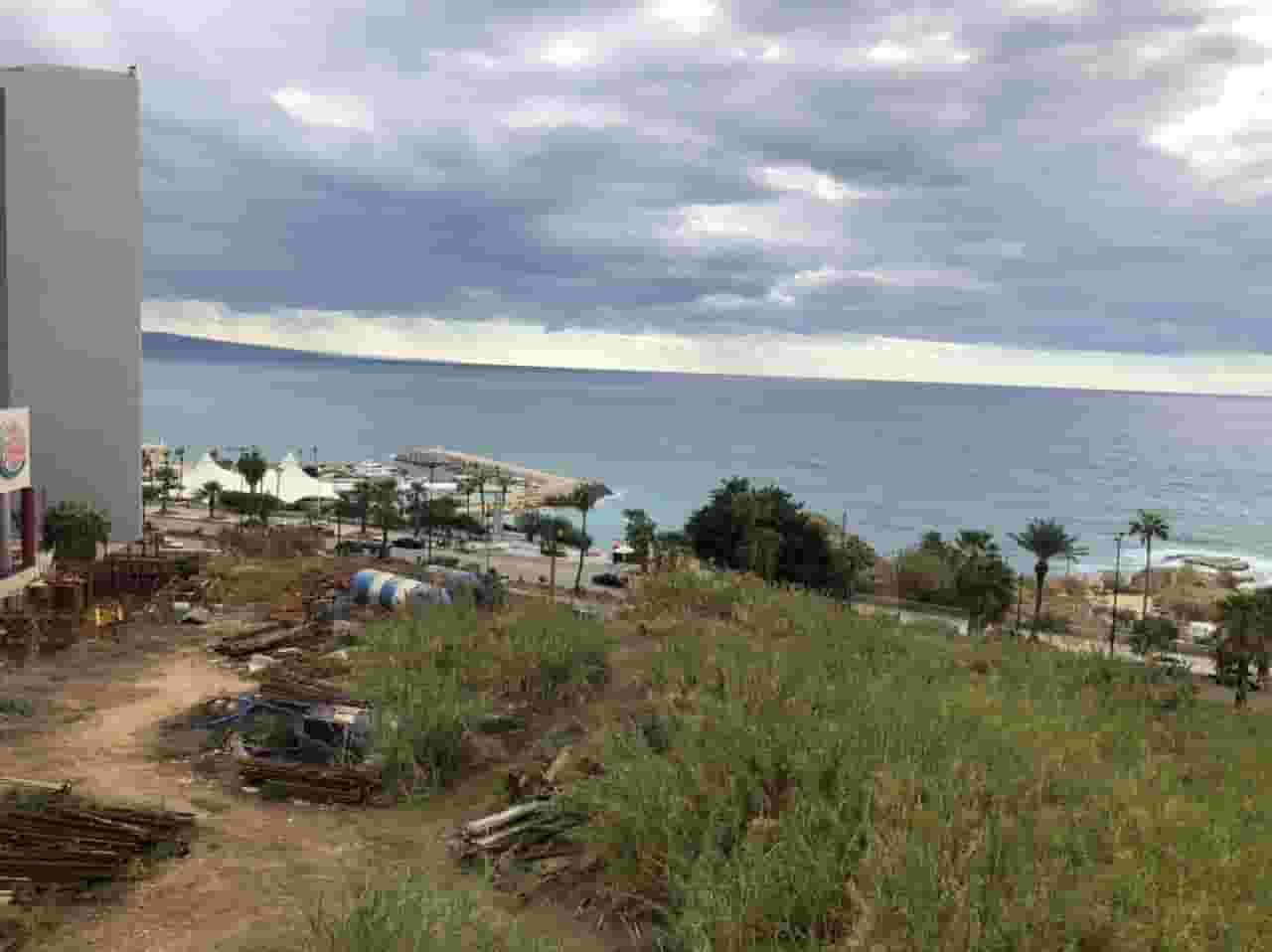 شقة مفروشة للبيع في الروشة