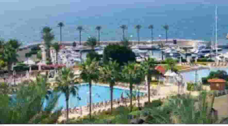 Cabin in Movenpick For Rent
