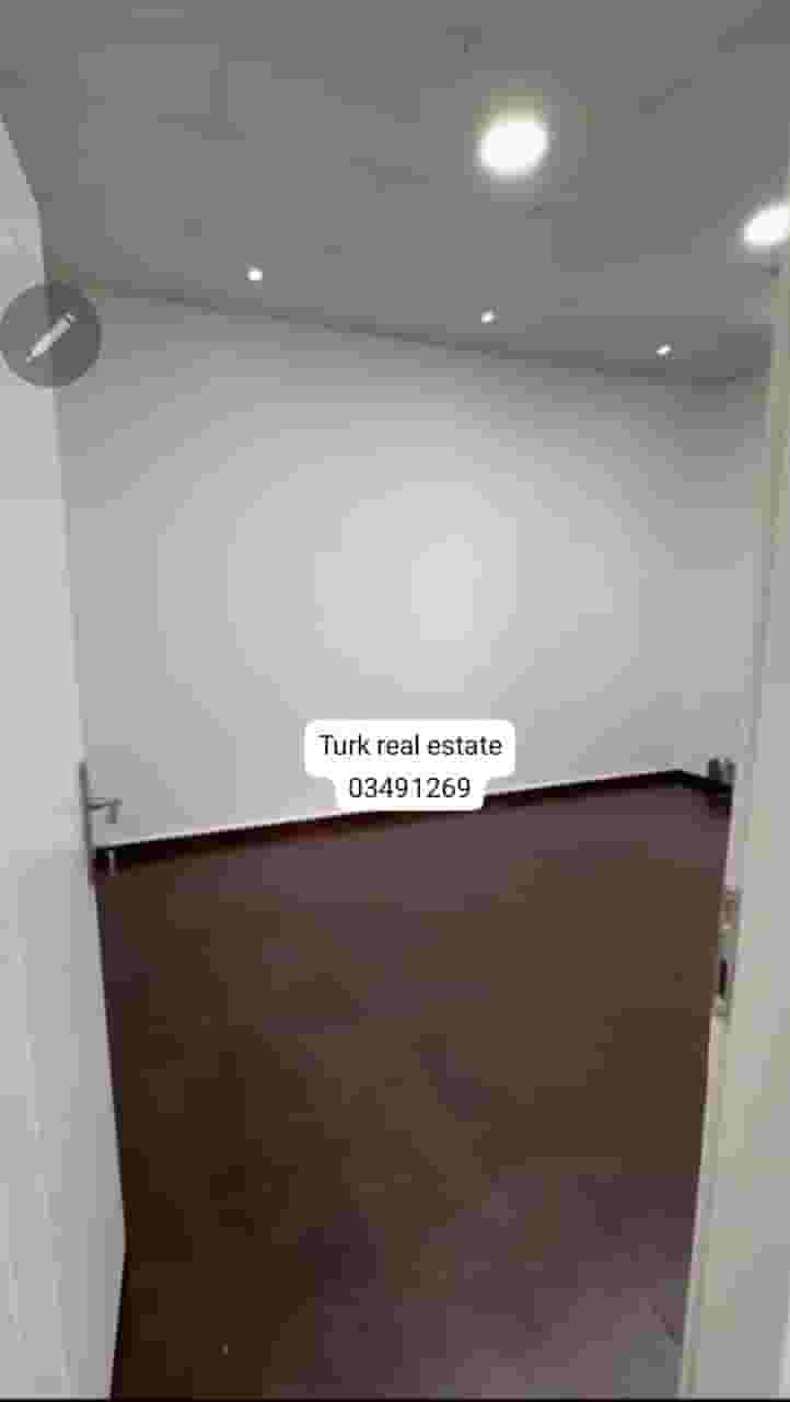 مكتب للإيجار في سليم سلام