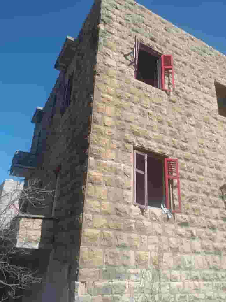 عقار للبيع في منطقة عاليه بحمدون