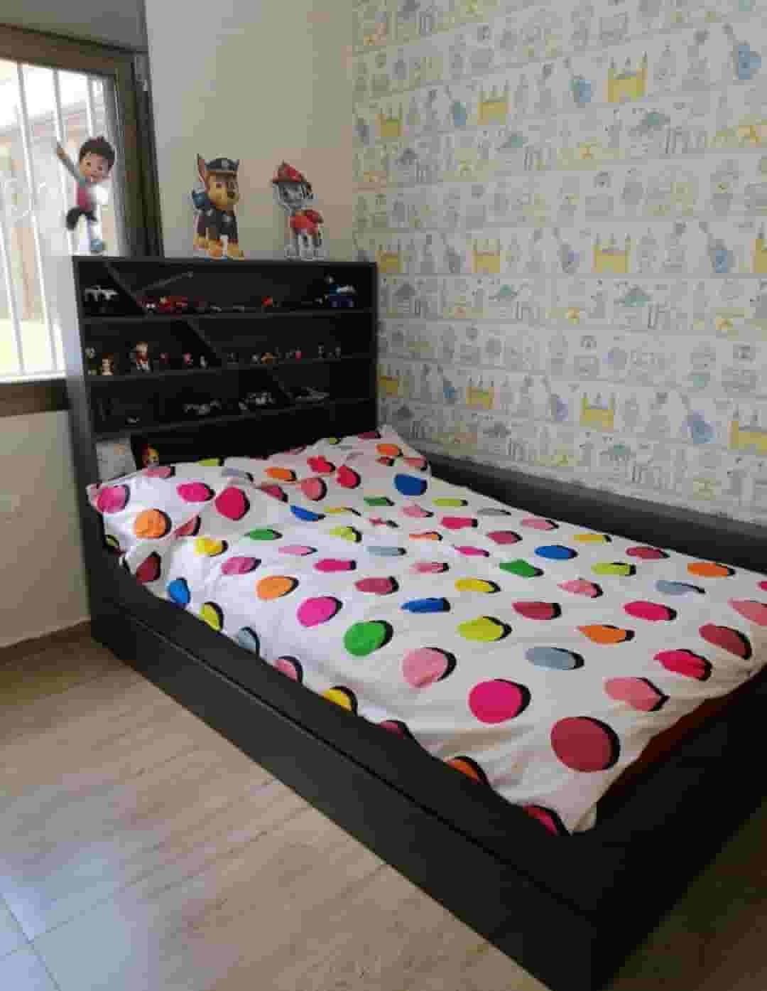 Kids' beds with mattresses