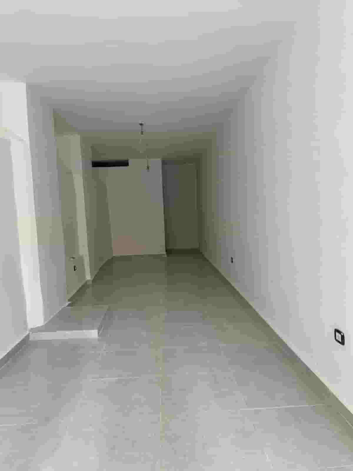 A shop for rent in Al Bastah