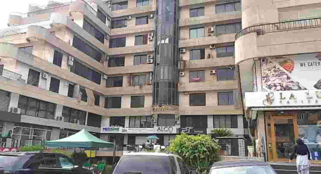 70 m furnished office for rent 