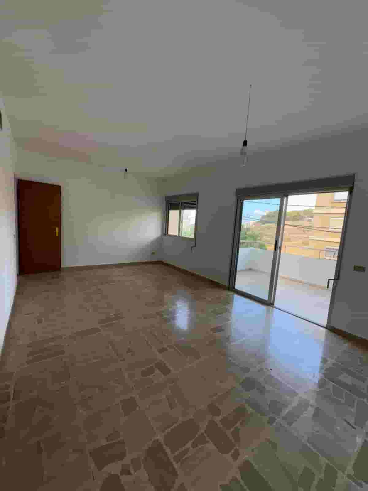 شقة للإيجار في النقاش