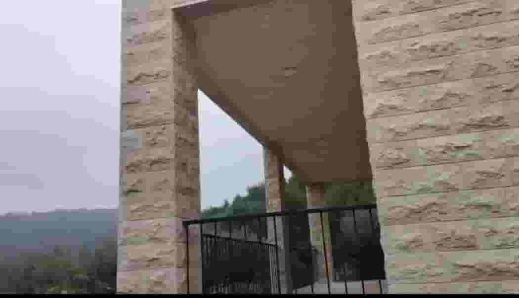 House for sale in Beit Kasab - Hardin with a land area of 1700 m 