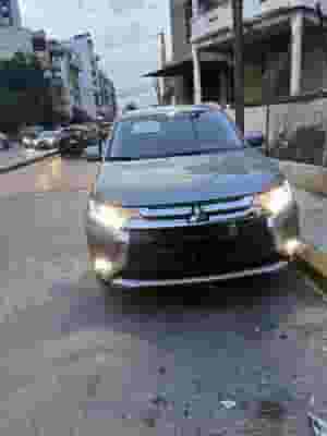 MITSUBISHI OUTLANDER 2017