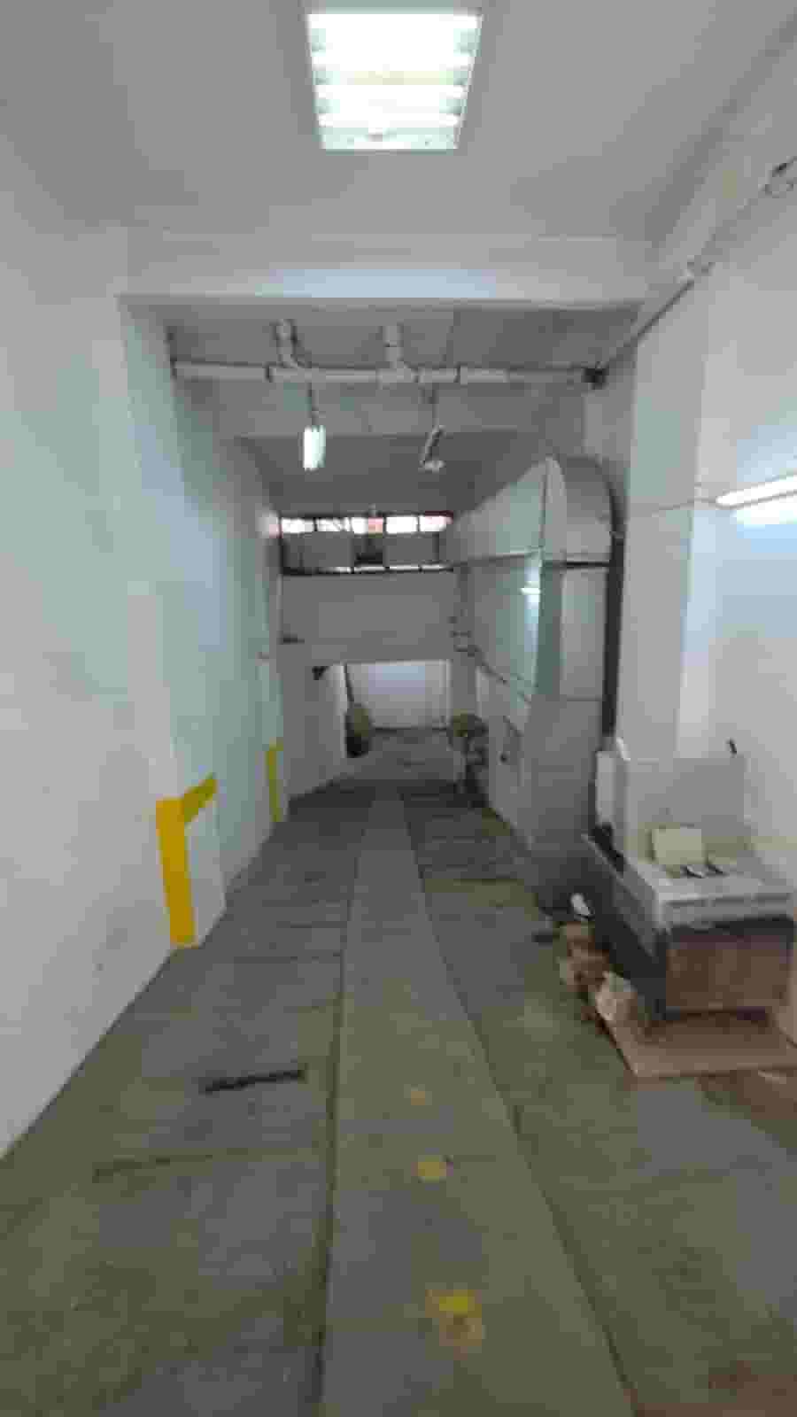 Warehouse for sale in Zuqaq Al Blat