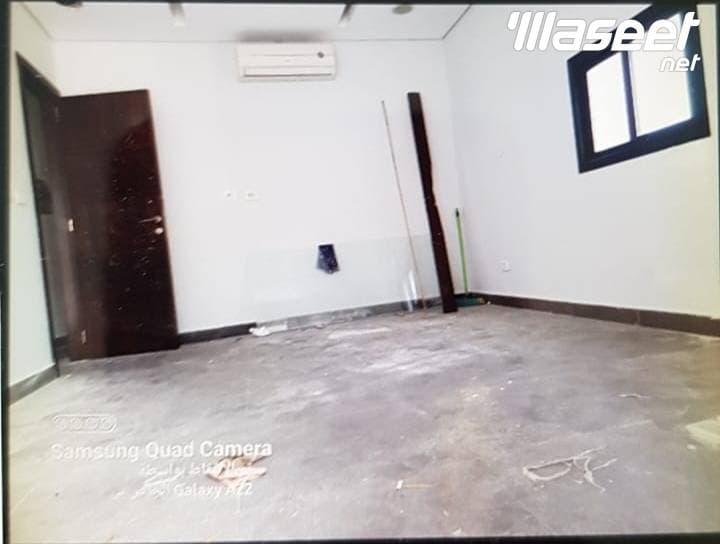 عيادة للايجار في الاشرفية 1