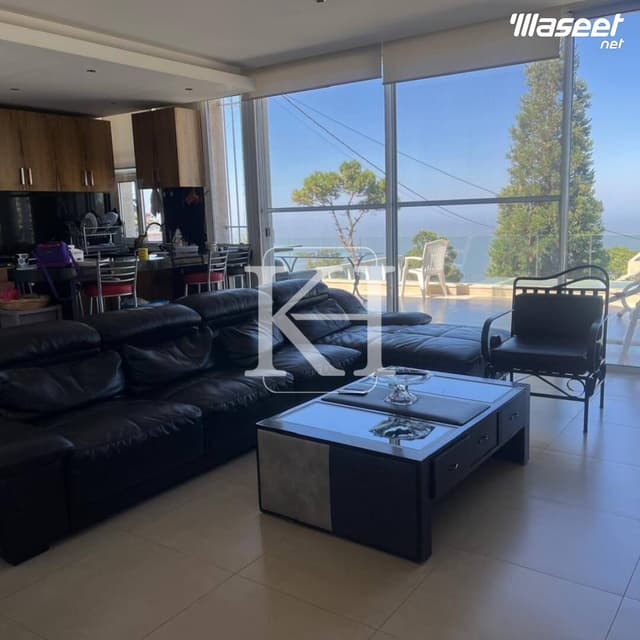 للبيع منزل في رشعين مساحة 900 متر 