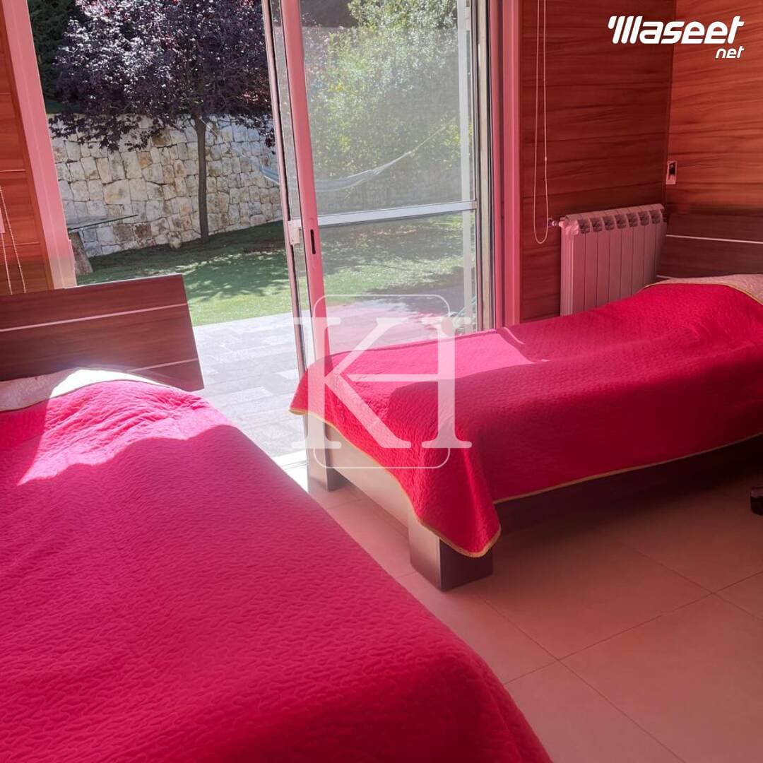 للبيع منزل في رشعين مساحة 900 متر  4