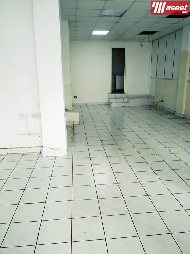 Shop for rent 350 meters