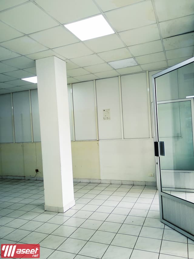 Shop for rent 350 meters