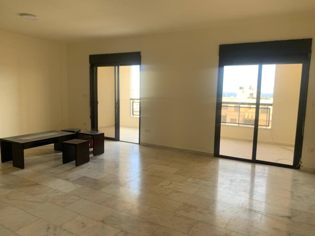 Apartment for rent Ain El Mrayseh 1