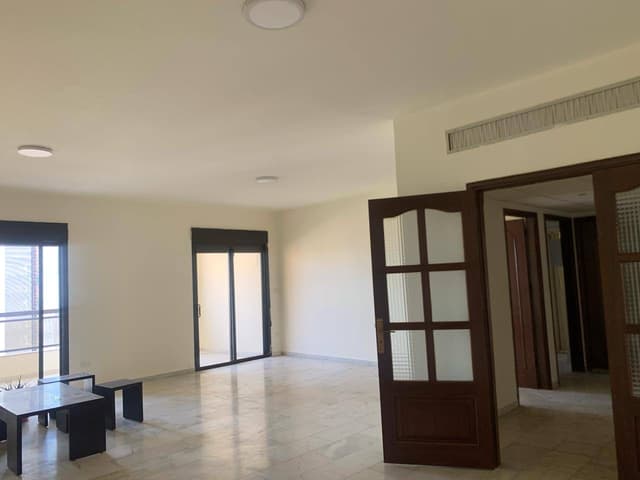 Apartment for rent Ain El Mrayseh