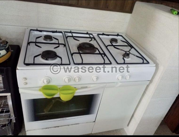 for sale oven and fridge 24 feet used 1