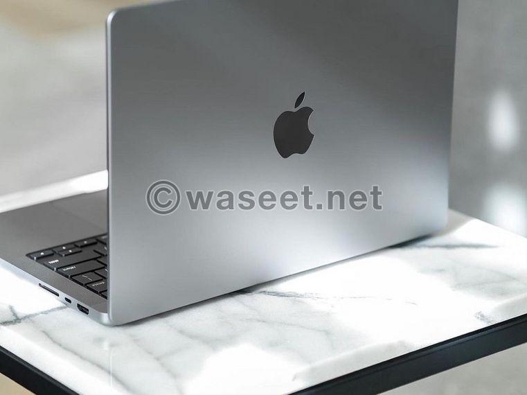 Apple MacBook Pro and apple MacBook Air 0