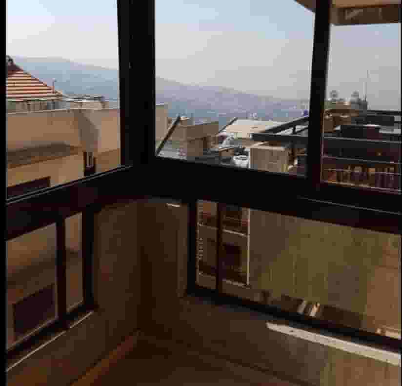 شقة للبيع في سهيلة مساحتها 180 متر مربع  شقة للبيع في سهيلة مساحتها 180 متر مربع