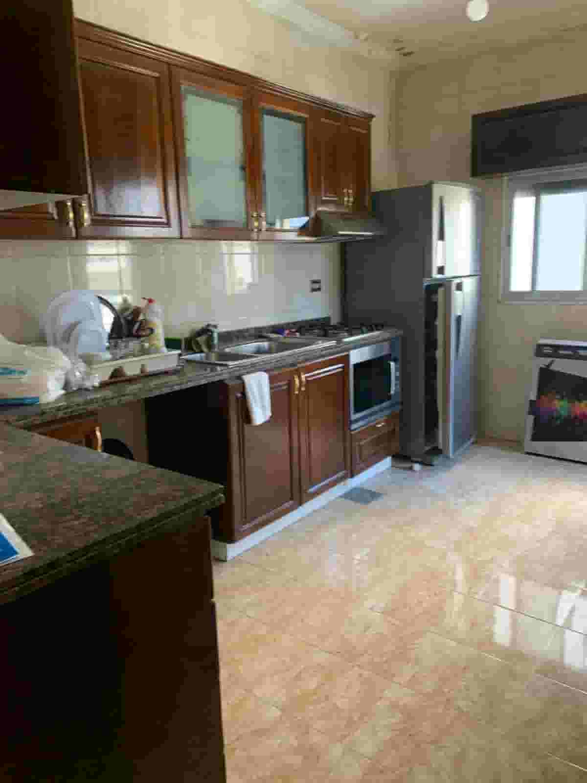 شقة للايجار الروشة شارع استراليا شقة للايجار الروشة شارع استراليا